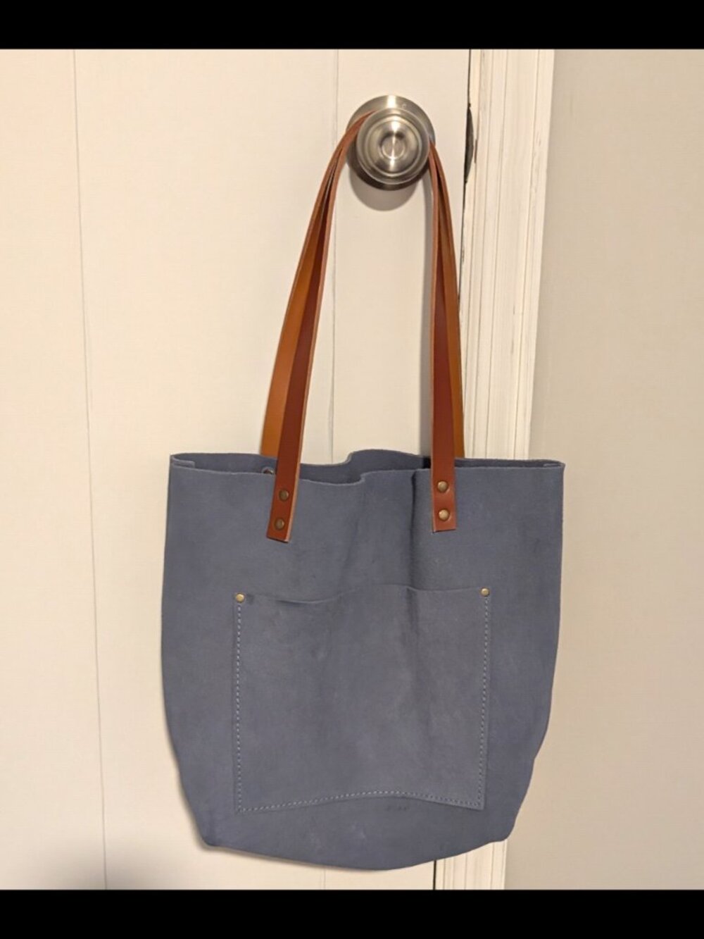 Portland Leather Medium Classic Tote
